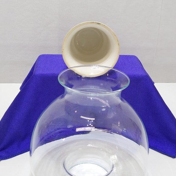 Classique Hurricane Lamp w/ Christmas Tree Embellishment Great Used Condition - Picture 5 of 10